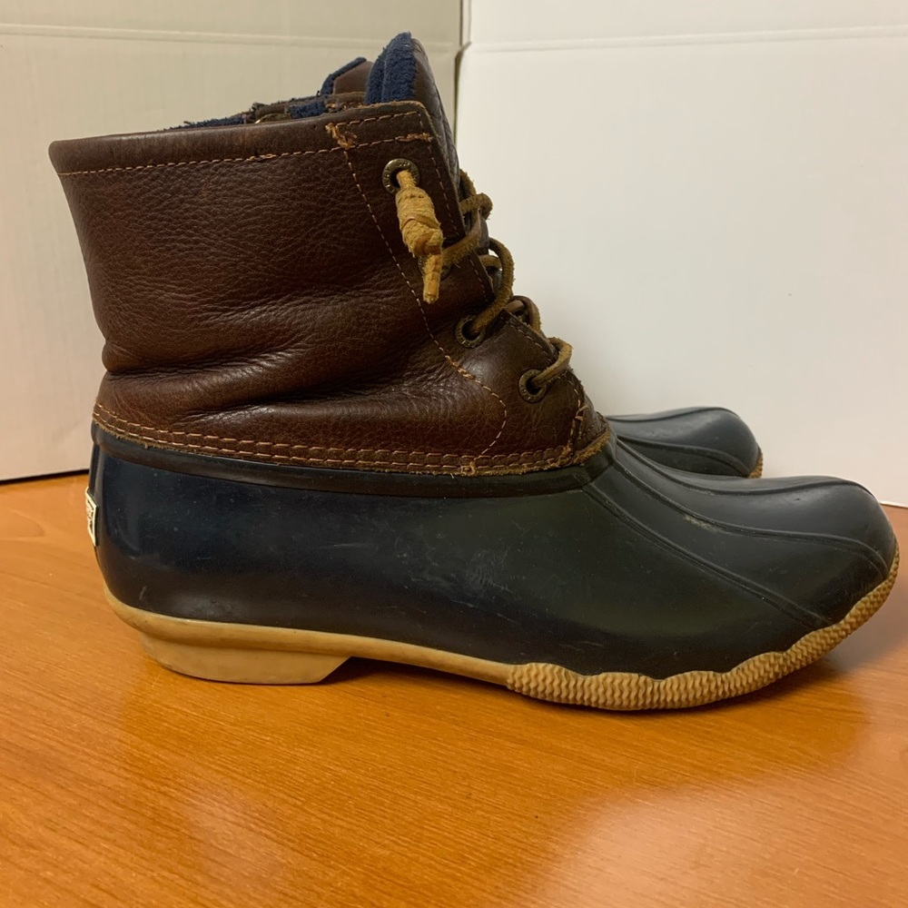 Sperry Women's Size 9 Saltwater Duck Boots Brown Leather/ Navy Rubber STS91175